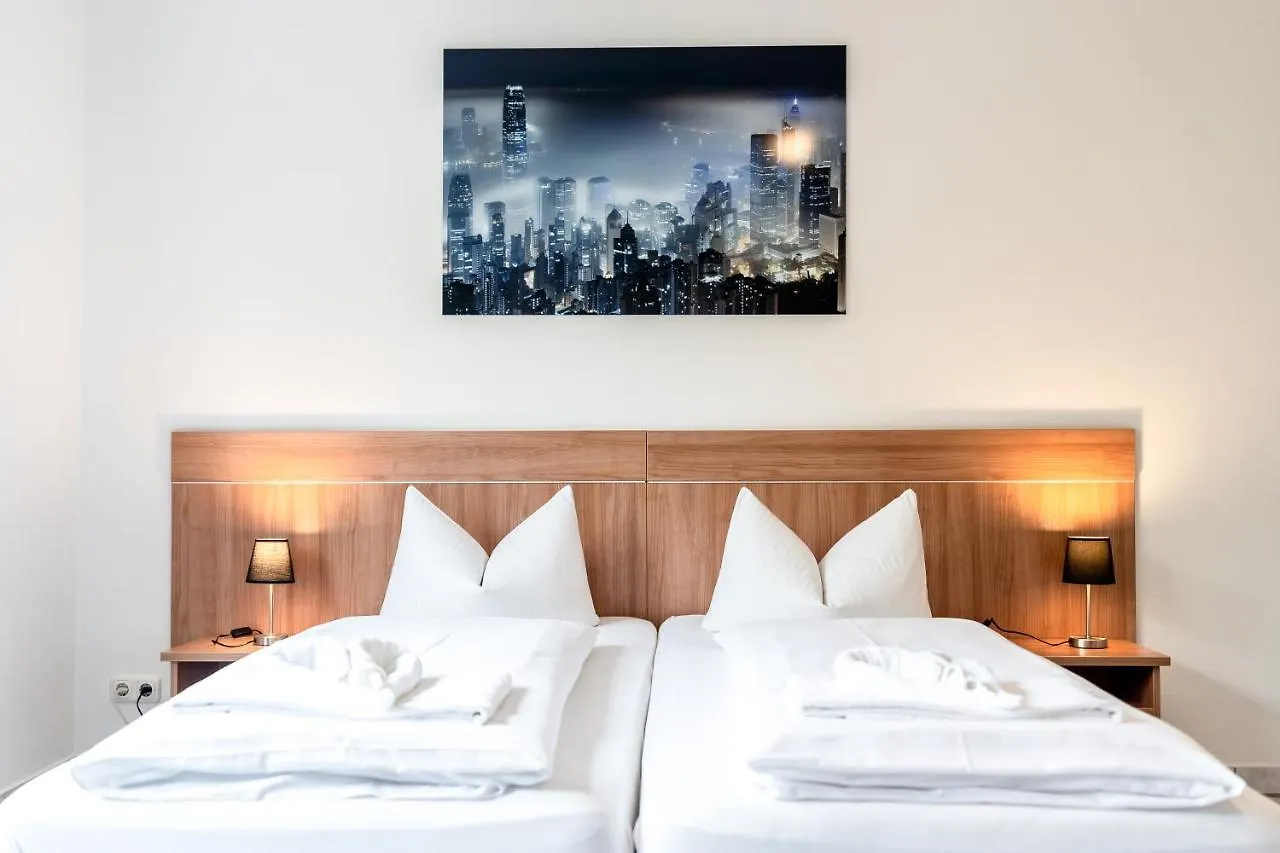 **  Hotel Fresh Inn Unterhaching Almanya