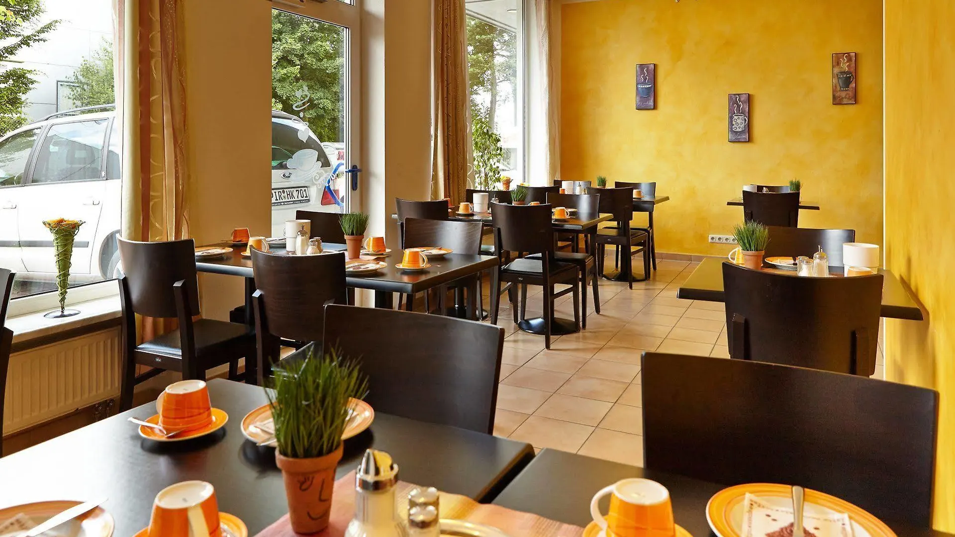 Hotel Fresh Inn Unterhaching 2*,  Germany